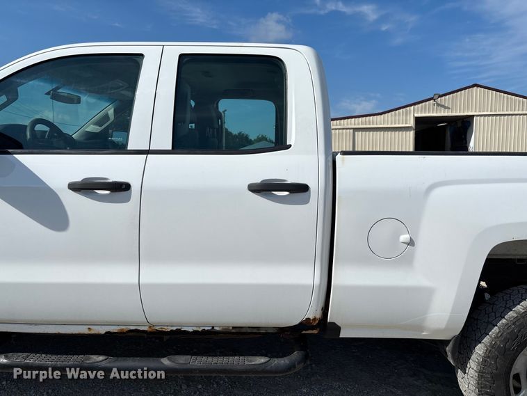 image for item FC1814 2016 Chevrolet Silverado 2500HD Ext. Cab pickup truck