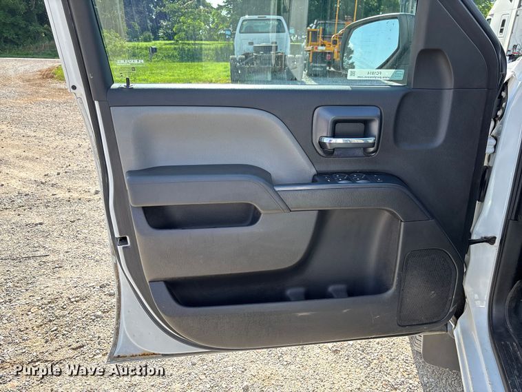 image for item FC1814 2016 Chevrolet Silverado 2500HD Ext. Cab pickup truck