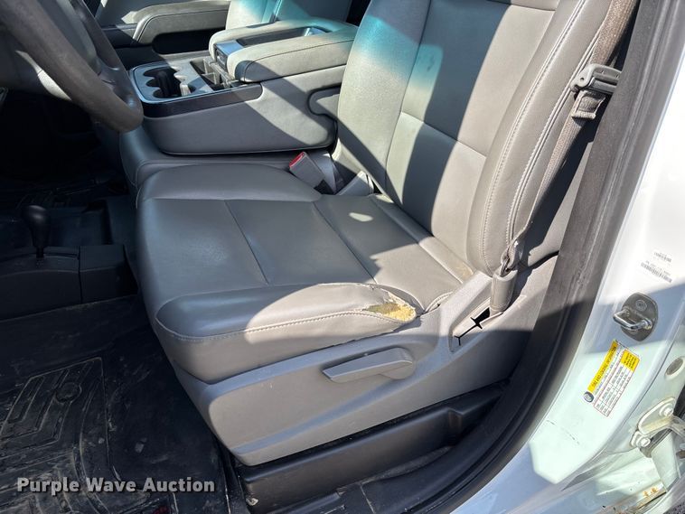 image for item FC1814 2016 Chevrolet Silverado 2500HD Ext. Cab pickup truck
