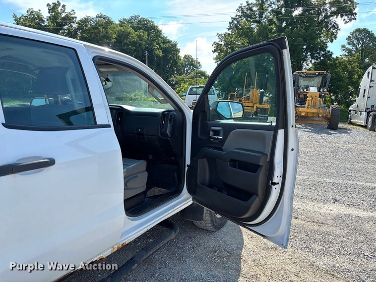 image for item FC1814 2016 Chevrolet Silverado 2500HD Ext. Cab pickup truck