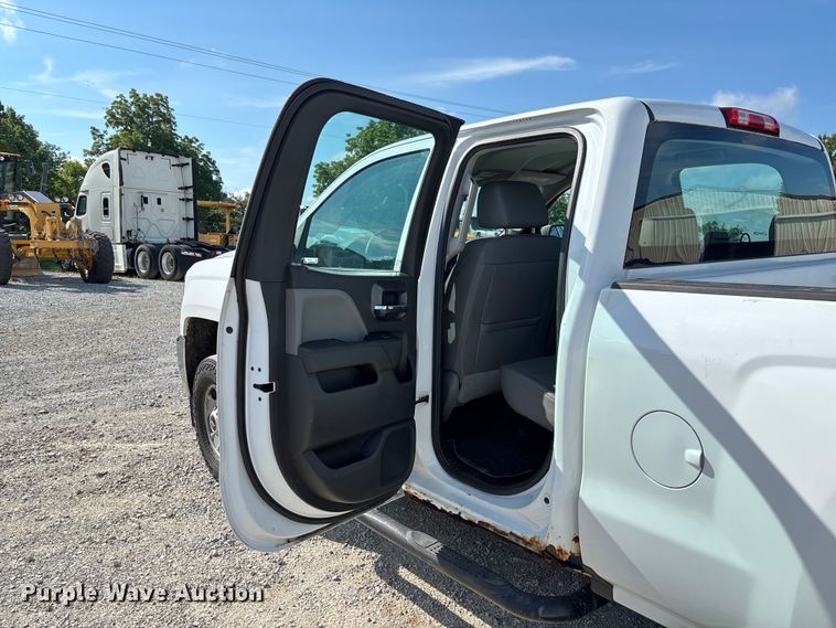 image for item FC1814 2016 Chevrolet Silverado 2500HD Ext. Cab pickup truck