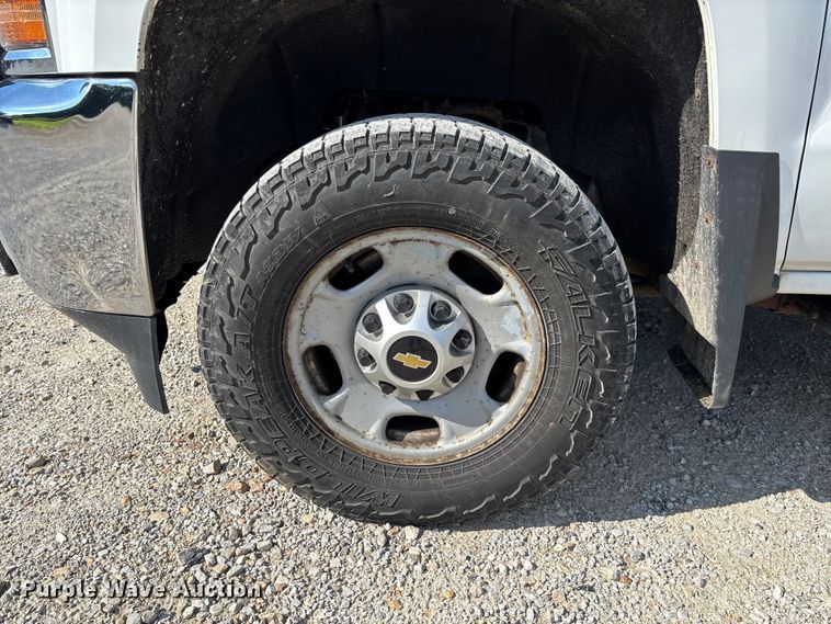 image for item FC1814 2016 Chevrolet Silverado 2500HD Ext. Cab pickup truck