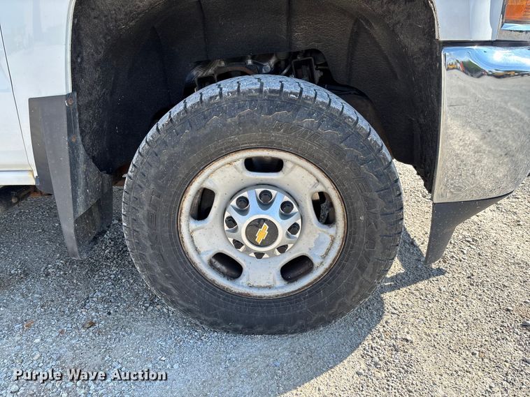 image for item FC1814 2016 Chevrolet Silverado 2500HD Ext. Cab pickup truck