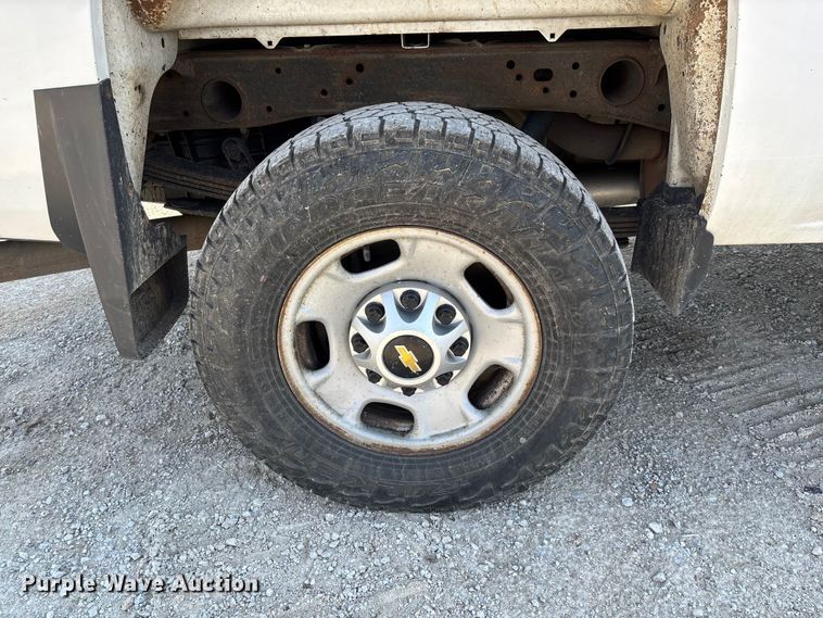 image for item FC1814 2016 Chevrolet Silverado 2500HD Ext. Cab pickup truck