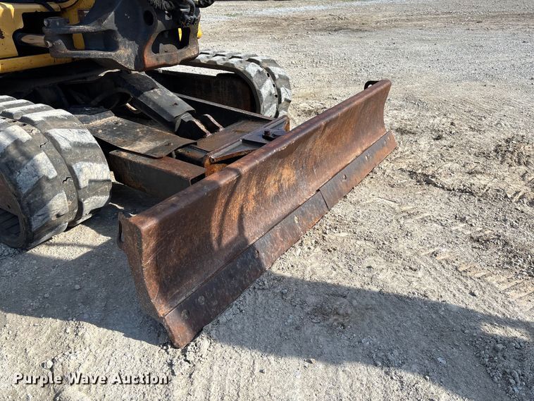 image for item FC1815 2014 John Deere 60G mini excavator