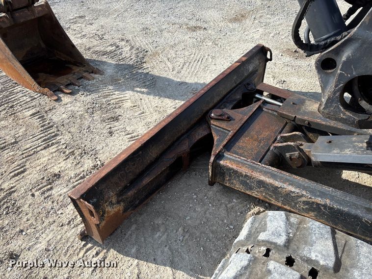 image for item FC1815 2014 John Deere 60G mini excavator
