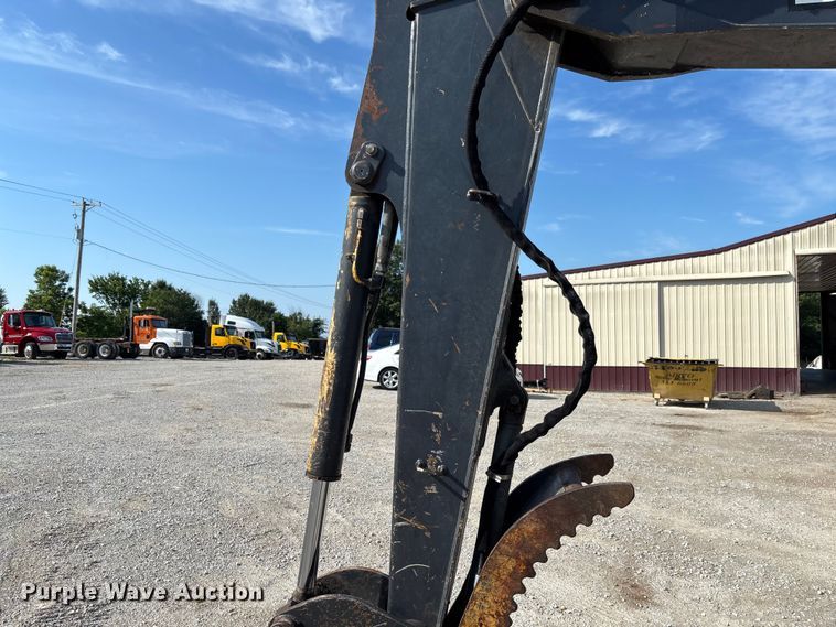 image for item FC1815 2014 John Deere 60G mini excavator