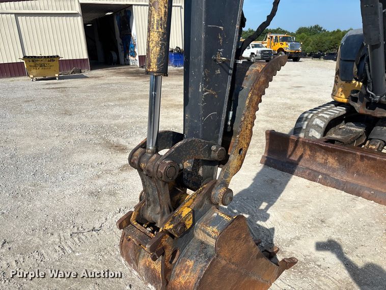 image for item FC1815 2014 John Deere 60G mini excavator