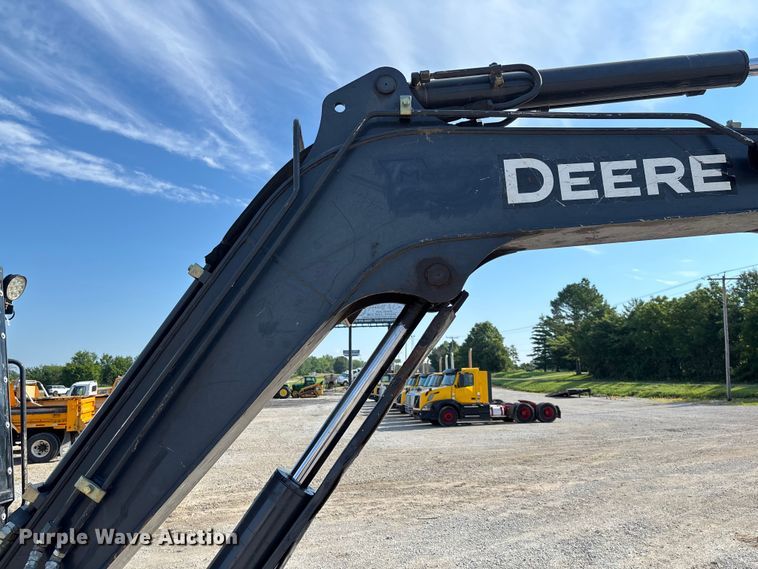 image for item FC1815 2014 John Deere 60G mini excavator