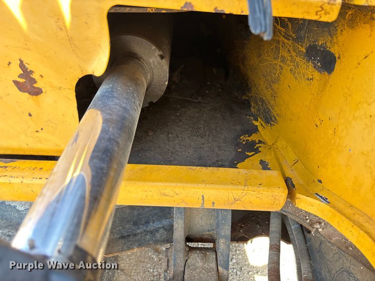 image for item FC1815 2014 John Deere 60G mini excavator