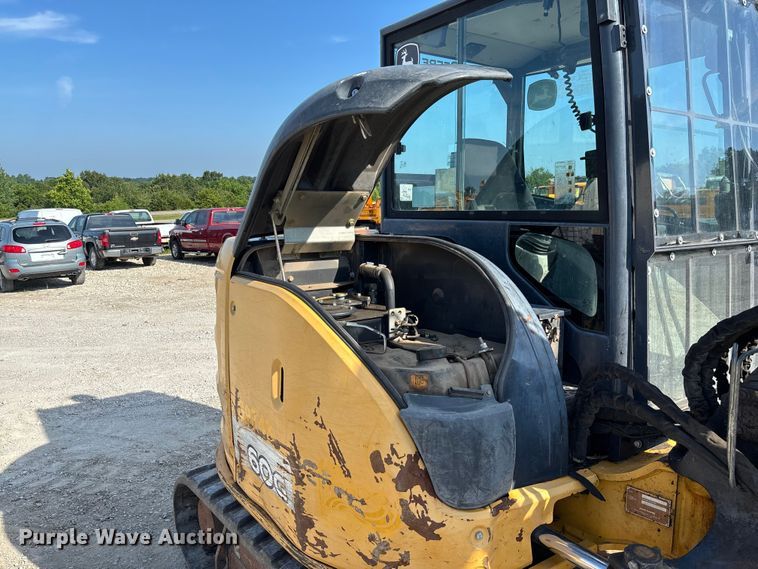 image for item FC1815 2014 John Deere 60G mini excavator