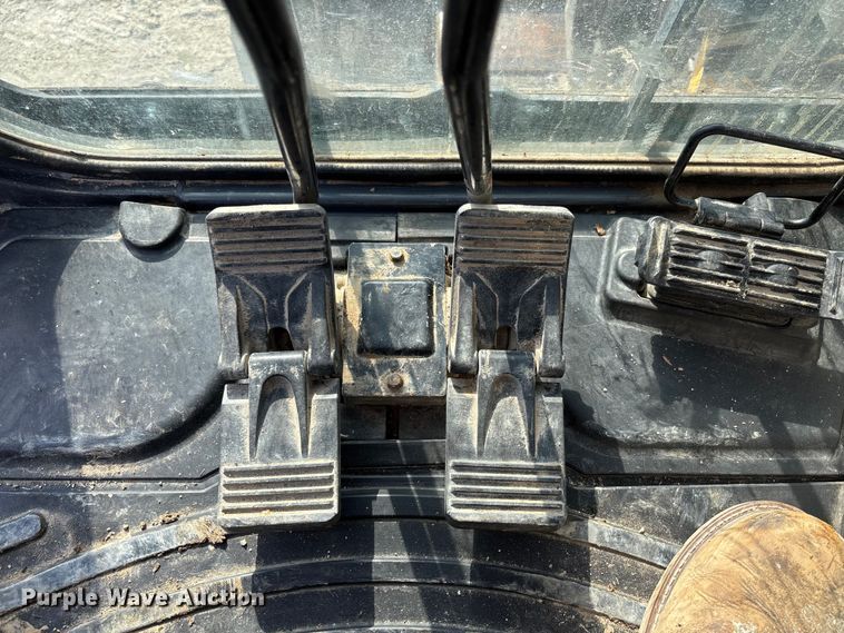 image for item FC1815 2014 John Deere 60G mini excavator