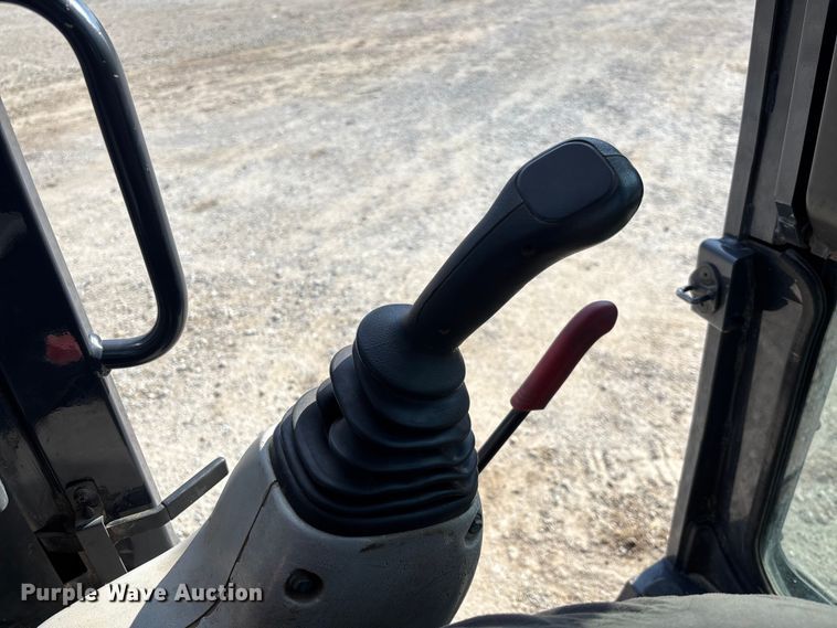 image for item FC1815 2014 John Deere 60G mini excavator