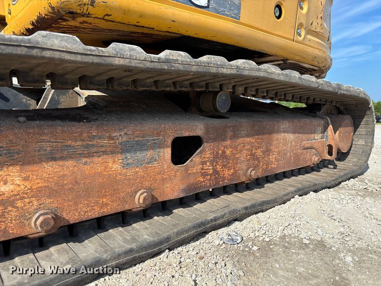 image for item FC1815 2014 John Deere 60G mini excavator
