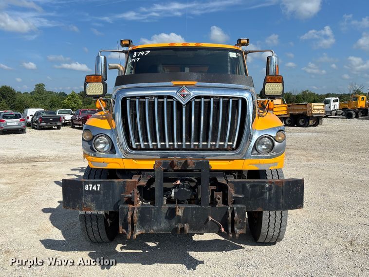 image for item FC1816 2013 International WorkStar 7500  dump truck