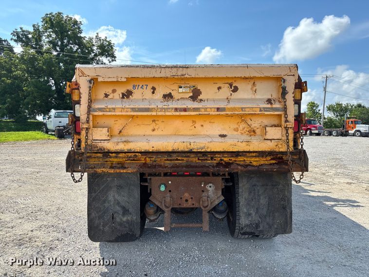 image for item FC1816 2013 International WorkStar 7500  dump truck