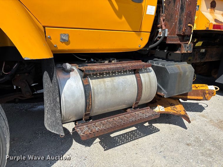 image for item FC1816 2013 International WorkStar 7500  dump truck