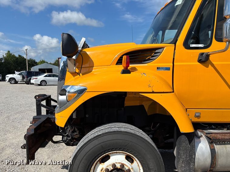 image for item FC1816 2013 International WorkStar 7500  dump truck