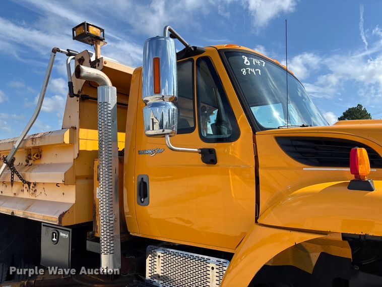image for item FC1816 2013 International WorkStar 7500  dump truck