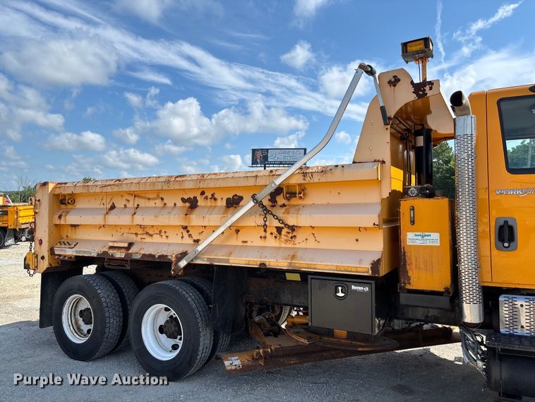 image for item FC1816 2013 International WorkStar 7500  dump truck