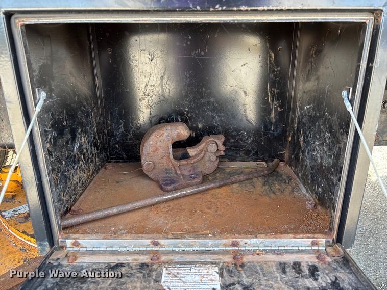 image for item FC1816 2013 International WorkStar 7500  dump truck