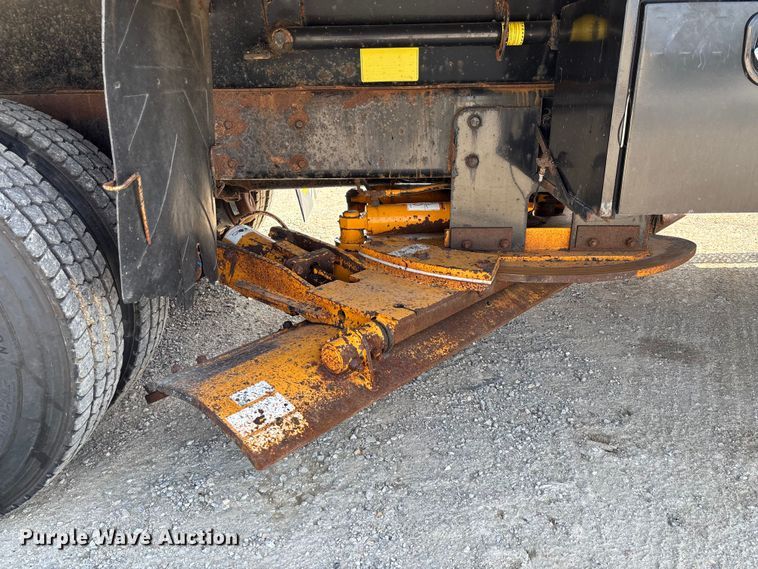 image for item FC1816 2013 International WorkStar 7500  dump truck