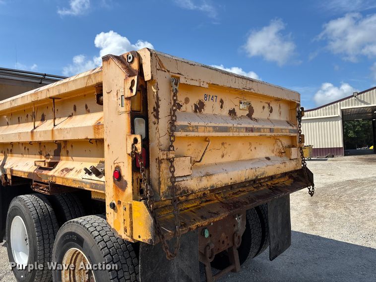 image for item FC1816 2013 International WorkStar 7500  dump truck