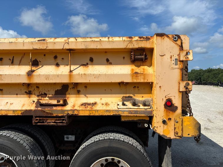 image for item FC1816 2013 International WorkStar 7500  dump truck