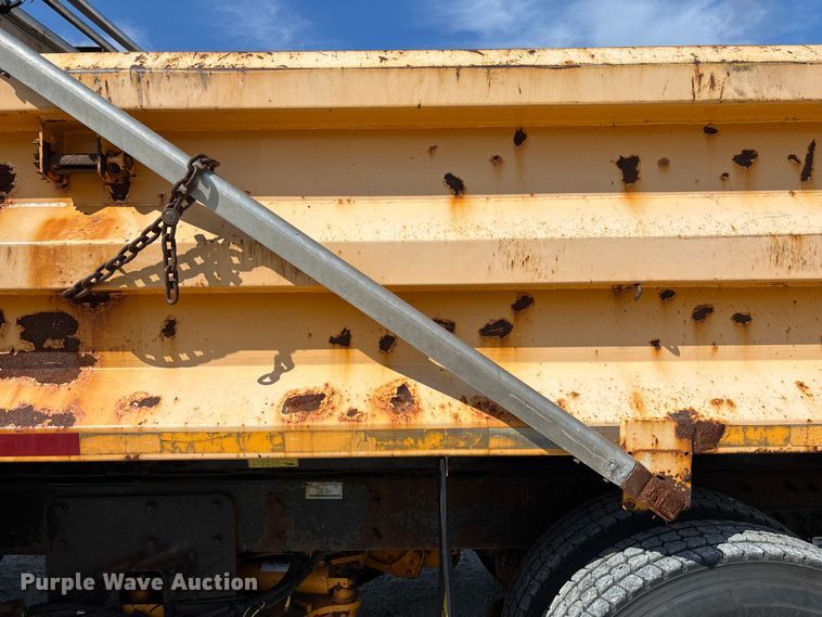 image for item FC1816 2013 International WorkStar 7500  dump truck