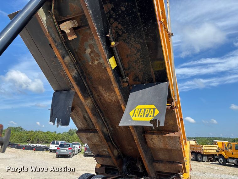 image for item FC1816 2013 International WorkStar 7500  dump truck