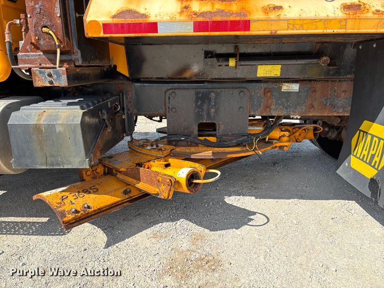 image for item FC1816 2013 International WorkStar 7500  dump truck
