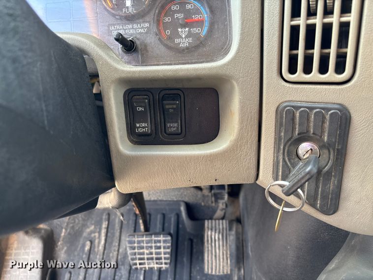 image for item FC1816 2013 International WorkStar 7500  dump truck