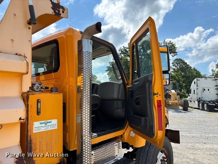 image for item FC1816 2013 International WorkStar 7500  dump truck