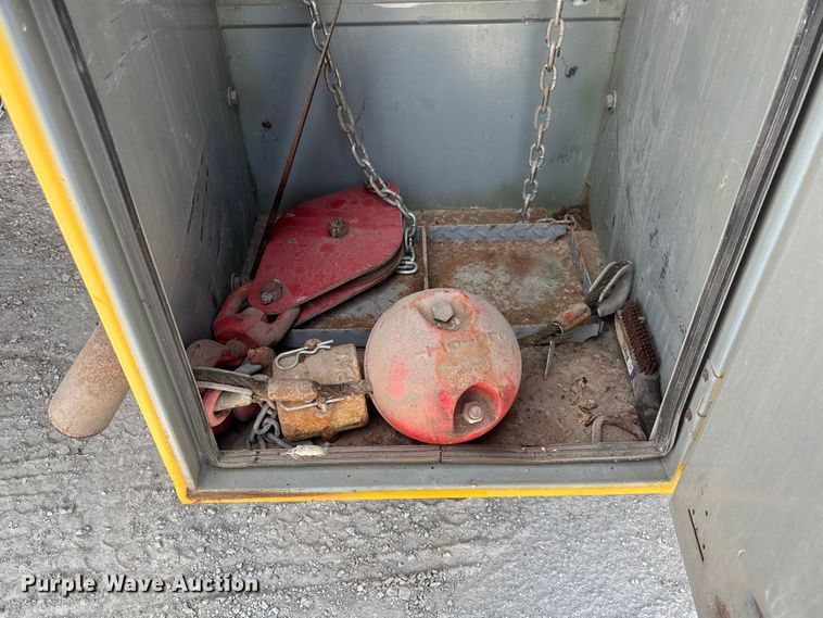 image for item FC1817 2007 International 7400 bucket truck