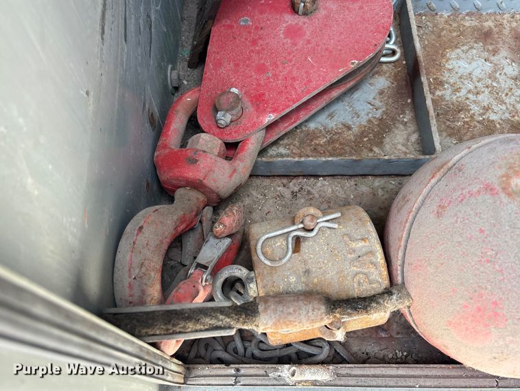 image for item FC1817 2007 International 7400 bucket truck