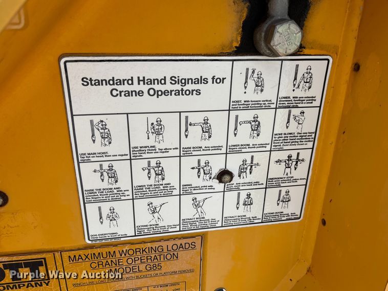 image for item FC1817 2007 International 7400 bucket truck