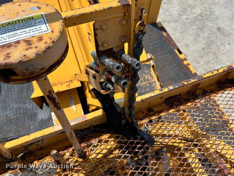 image for item FC1817 2007 International 7400 bucket truck