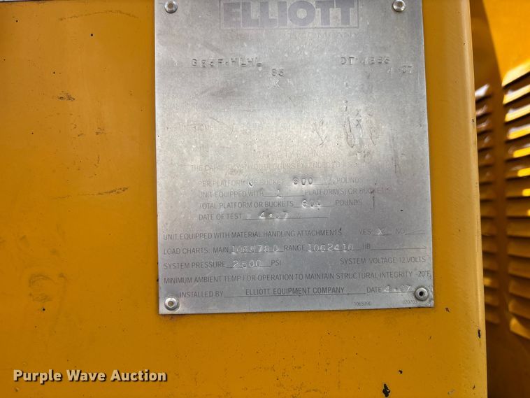 image for item FC1817 2007 International 7400 bucket truck