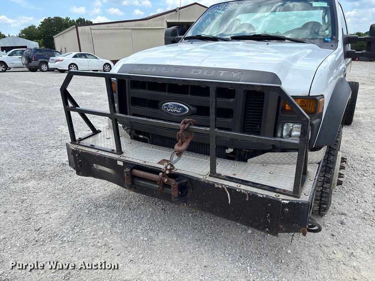 image for item FC1818 2008 Ford F550 Super Duty XL truck cab and chassis