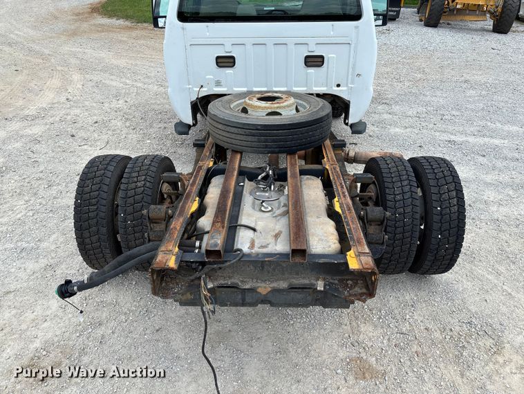 image for item FC1818 2008 Ford F550 Super Duty XL truck cab and chassis