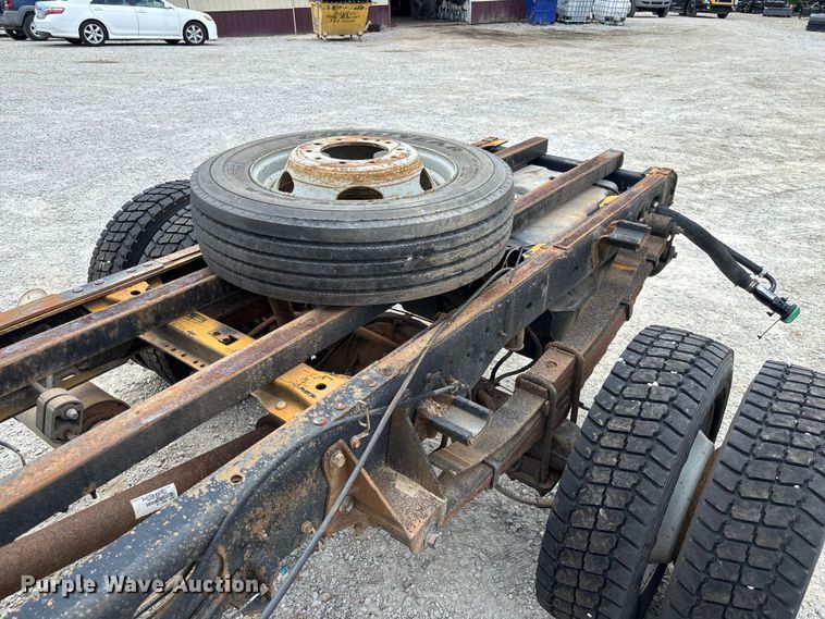 image for item FC1818 2008 Ford F550 Super Duty XL truck cab and chassis