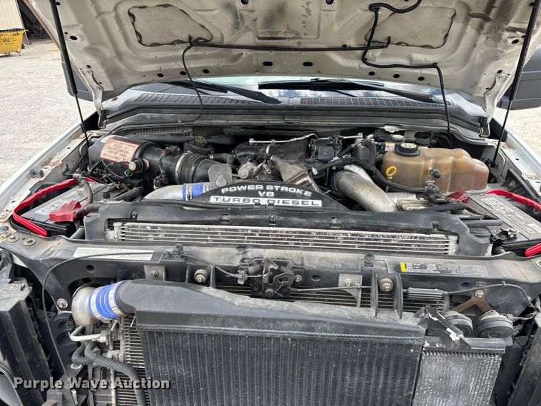 image for item FC1818 2008 Ford F550 Super Duty XL truck cab and chassis
