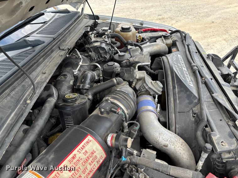 image for item FC1818 2008 Ford F550 Super Duty XL truck cab and chassis