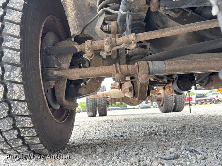image for item FC1818 2008 Ford F550 Super Duty XL truck cab and chassis