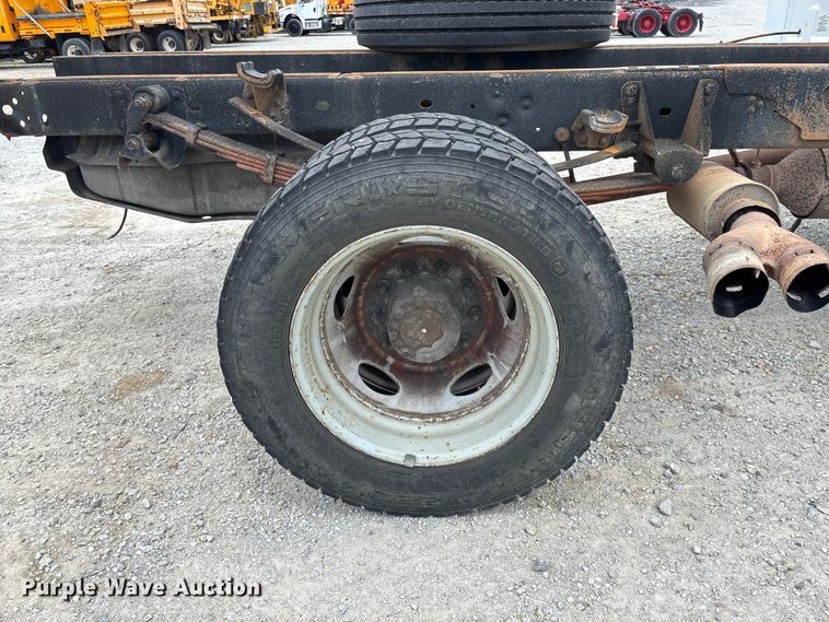 image for item FC1818 2008 Ford F550 Super Duty XL truck cab and chassis
