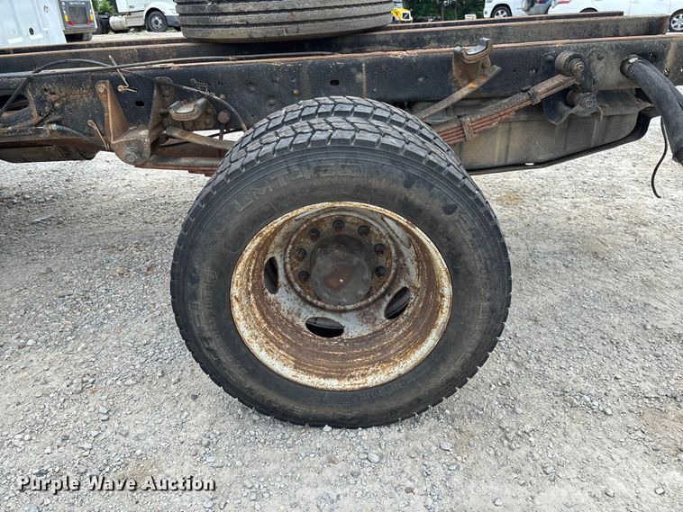 image for item FC1818 2008 Ford F550 Super Duty XL truck cab and chassis