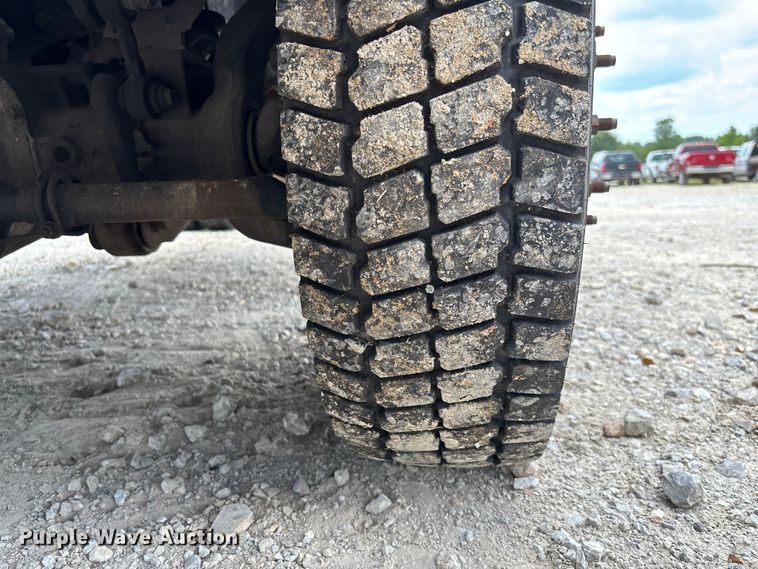 image for item FC1818 2008 Ford F550 Super Duty XL truck cab and chassis