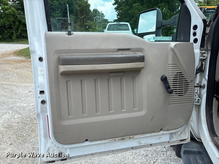 image for item FC1819 2008 Ford F450 Super Duty  flatbed truck