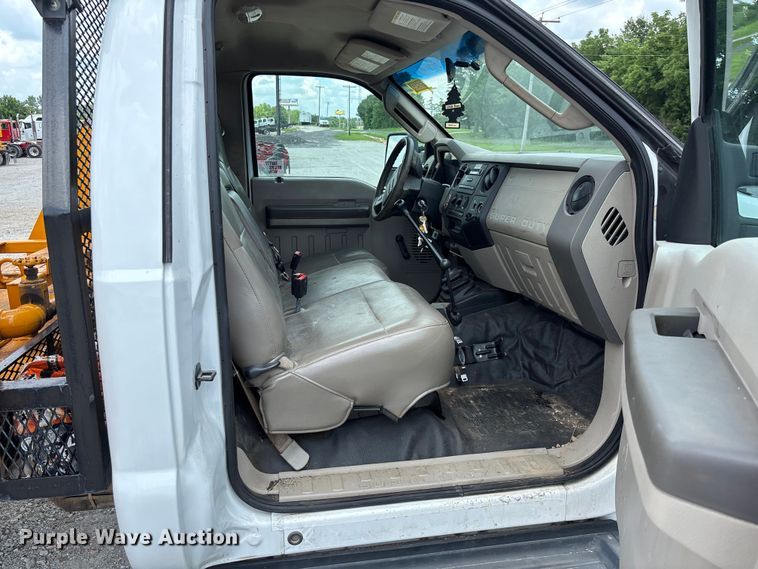 image for item FC1819 2008 Ford F450 Super Duty  flatbed truck