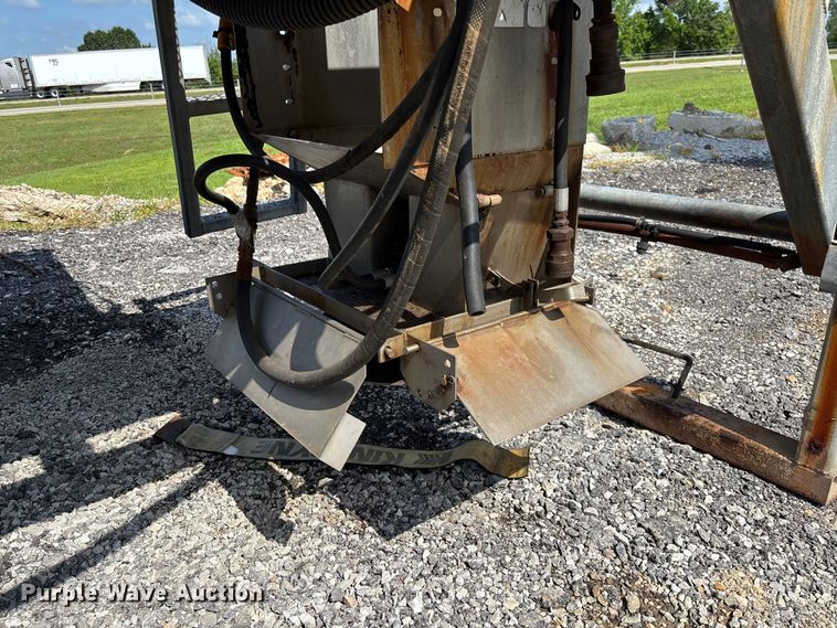 image for item FC1820 Monroe 00012534 spreader